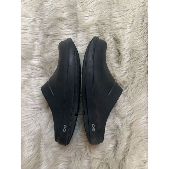 OOFOS Oocloog Clogs Sandals Mules Black Womens 11 Mens 9 Slip On Comfort - Picture 3 of 8